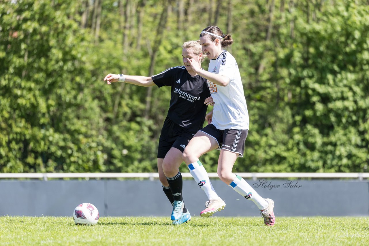 Bild 121 - F SV Henstedt Ulzburg - SV Fortuna Boesdorf : Ergebnis: 3:1